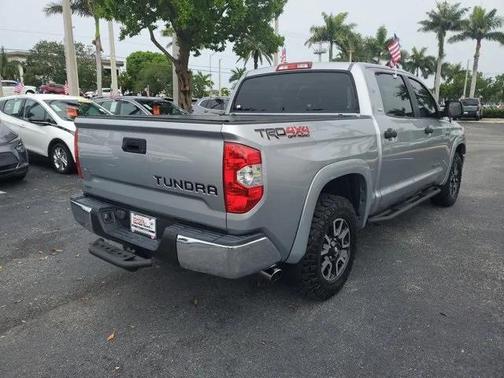 2017 Toyota Tundra SR5