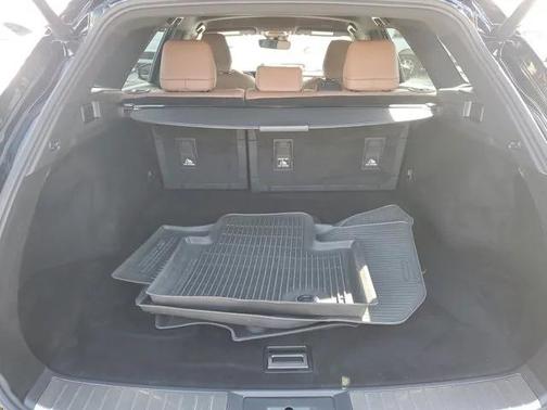 2025 Toyota Crown Signia XLE