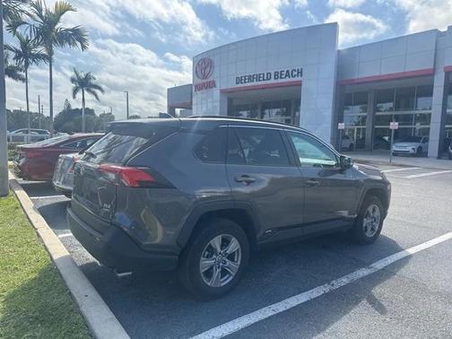 2025 Toyota RAV4 Hybrid XLE