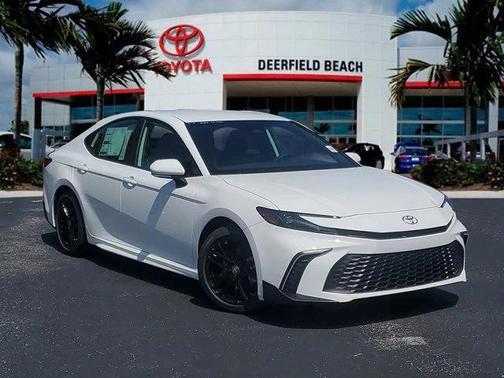 2025 Toyota Camry SE