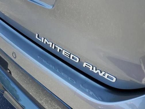 2025 Toyota Highlander Limited