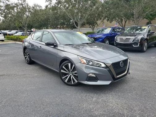 2022 Nissan Altima SR VC-Turbo FWD