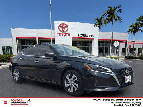Super Black Clearcoat 2024 Nissan Altima S FWD