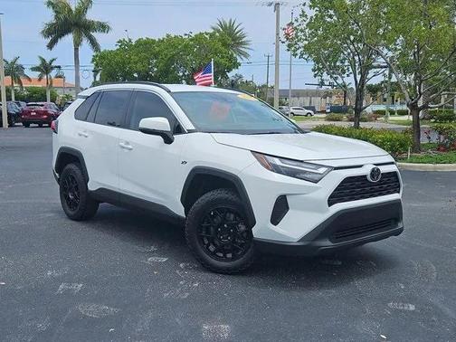 2022 Toyota RAV4 XLE