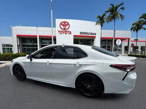 Wind Chill Pearl 2024 Toyota Camry XSE