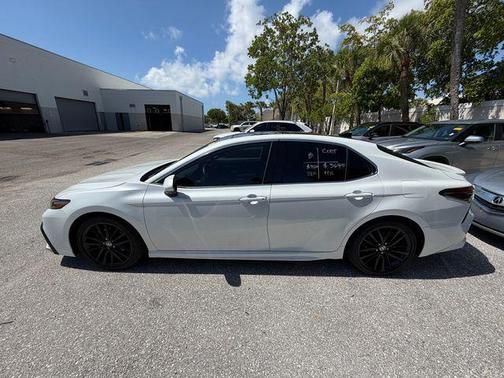 Wind Chill Pearl 2024 Toyota Camry XSE