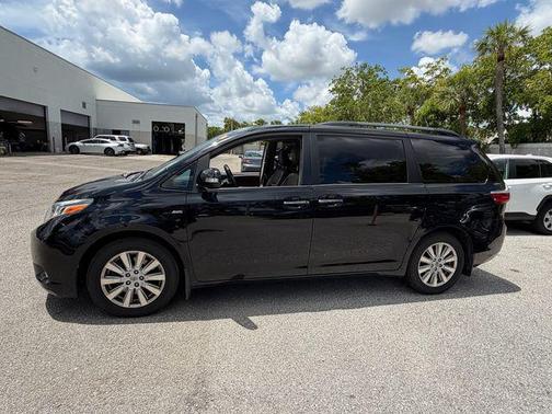 Midnight Black Metallic 2017 Toyota Sienna Limited Premium