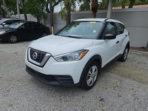 2020 Nissan Kicks S
