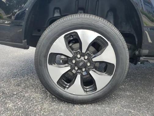 2023 Ford F-150 Lightning Platinum
