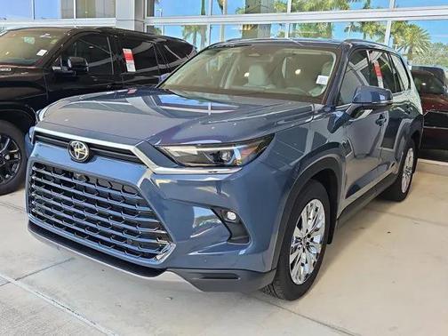 2025 Toyota Grand Highlander Platinum