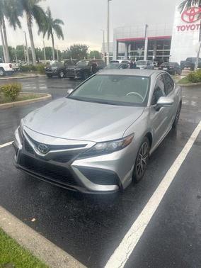 2024 Toyota Camry SE