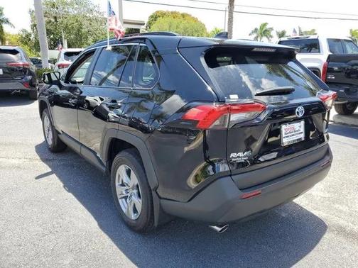 2024 Toyota RAV4 Hybrid XLE