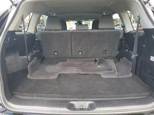 2019 Toyota Highlander LE I4