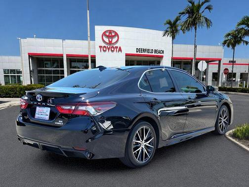 Midnight Black Metallic 2024 Toyota Camry Hybrid SE