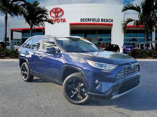2021 Toyota RAV4 Hybrid SE