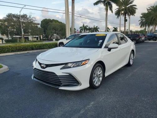 2024 Toyota Camry LE