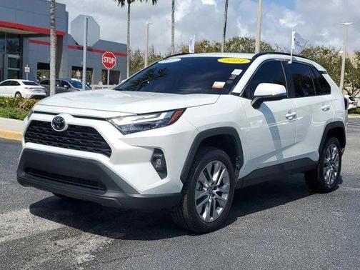 2024 Toyota RAV4 XLE Premium