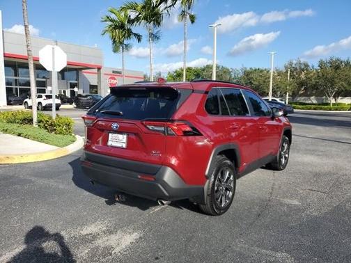 2024 Toyota RAV4 Hybrid XLE Premium