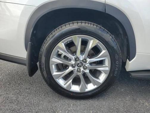 2022 Toyota Highlander Limited