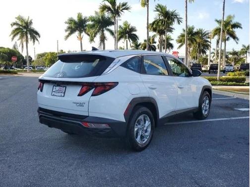 2024 Hyundai TUCSON SE