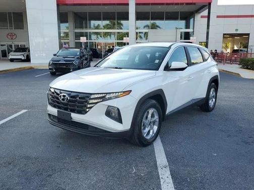 2024 Hyundai TUCSON SE