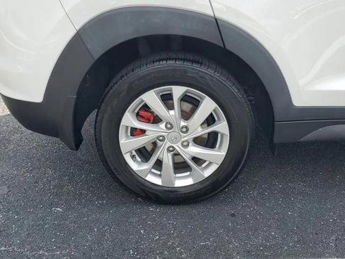 2020 Hyundai TUCSON SE