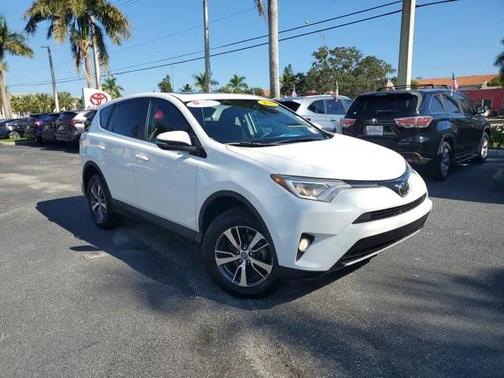 2018 Toyota RAV4 XLE