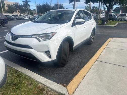 2018 Toyota RAV4 XLE