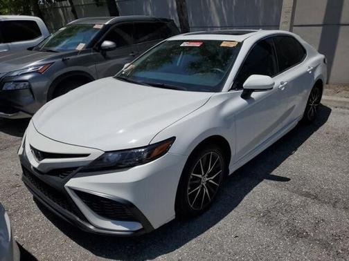 2023 Toyota Camry SE