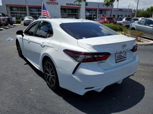2023 Toyota Camry SE