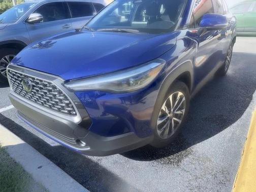 2023 Toyota Corolla Cross XLE