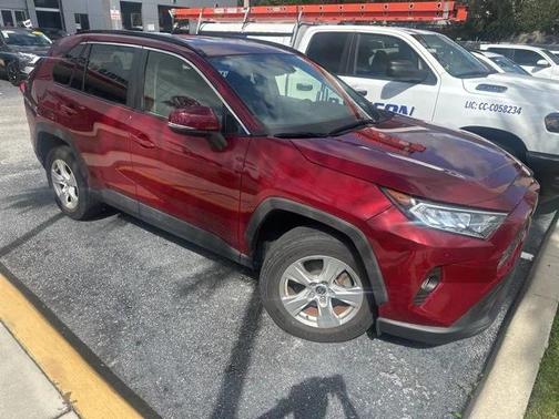 2020 Toyota RAV4 XLE