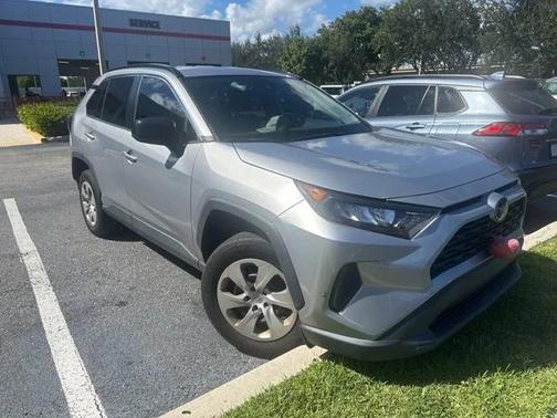 2021 Toyota RAV4 LE