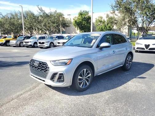 2024 Audi Q5 45 S line Premium Plus