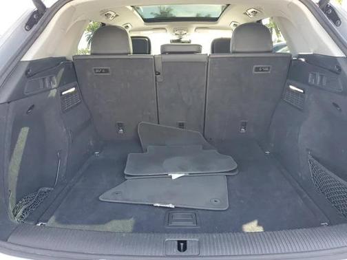 2024 Audi Q5 45 S line Premium Plus