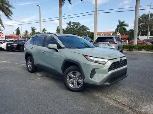 2023 Toyota RAV4 XLE