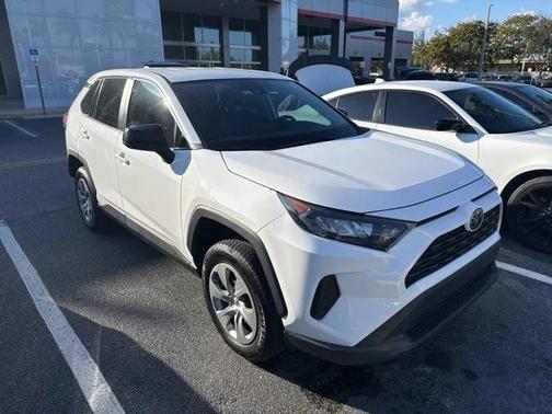 2022 Toyota RAV4 LE