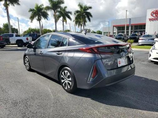 2022 Toyota Prius Prime SE