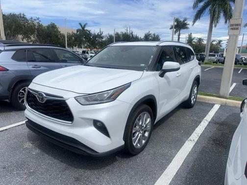 2023 Toyota Highlander Platinum