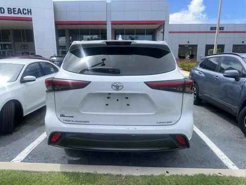 2023 Toyota Highlander Platinum