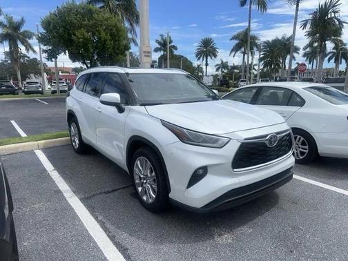 2023 Toyota Highlander Platinum