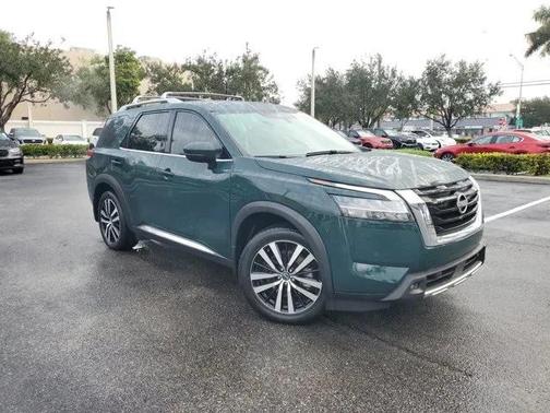 2023 Nissan Pathfinder Platinum 4WD