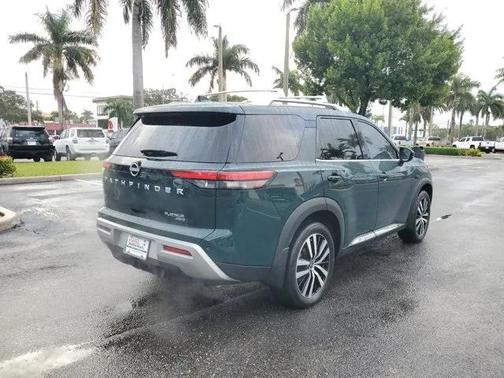 2023 Nissan Pathfinder Platinum 4WD