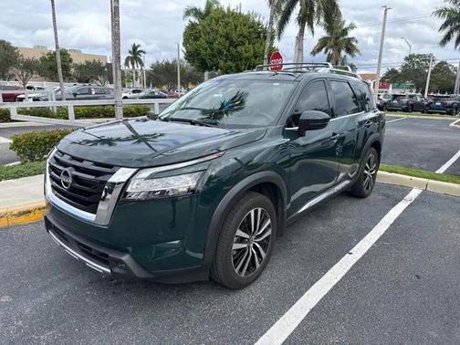 2023 Nissan Pathfinder Platinum 4WD
