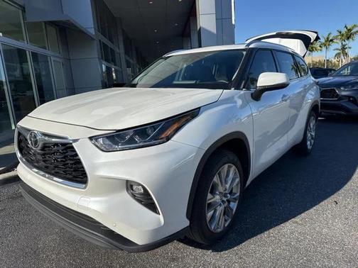 2023 Toyota Highlander L
