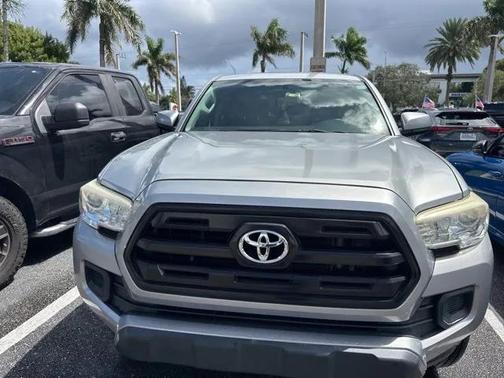 2016 Toyota Tacoma SR
