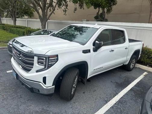 2025 GMC Sierra 1500 SLT