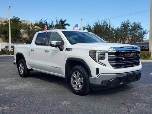 2025 GMC Sierra 1500 SLT