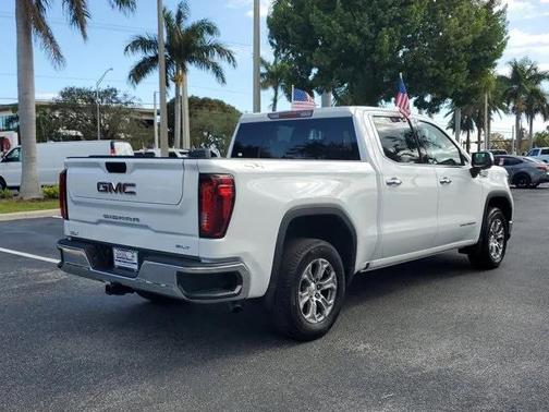 2025 GMC Sierra 1500 SLT