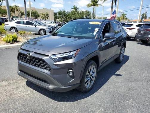 2022 Toyota RAV4 XLE Premium